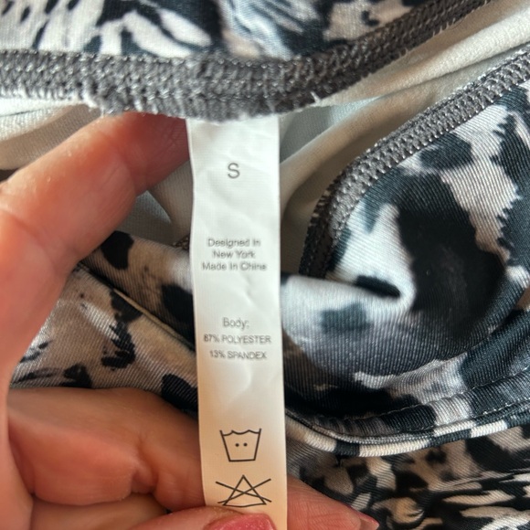 Epic MMA Yoga Stretch Booty Short (Ladies’Small)NEW WITH ORIGINAL TAGS! - Picture 6 of 6